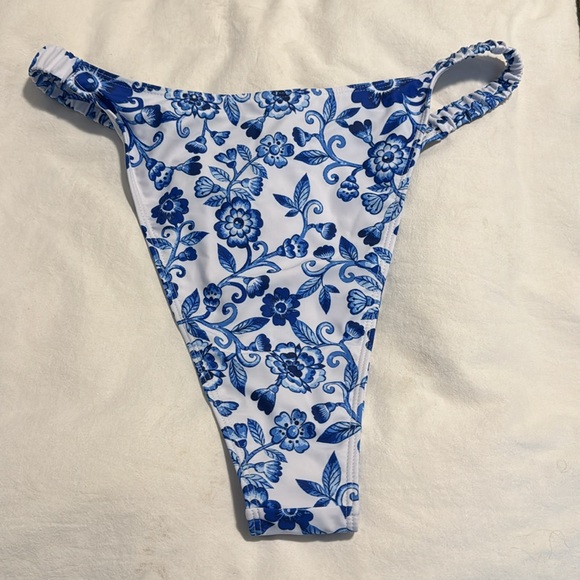 SHEIN 2XL Swim tops, bottoms and wrap lot/bundle half of them New Without Tags! - Picture 6 of 16